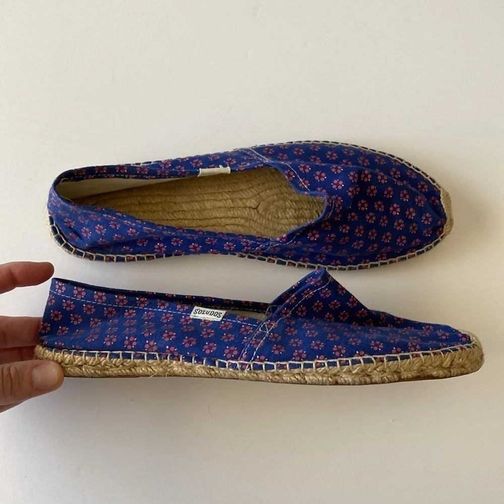 Soludos fabric espadrilles blue red floral VGUC 41